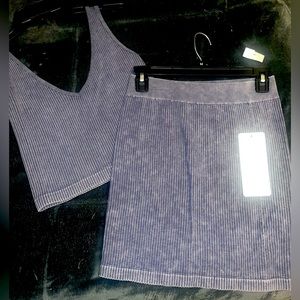 *NWT* Matching set Crop Top and Skirt Super Stretch